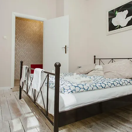 Apartment Shortstaypoland Sienna